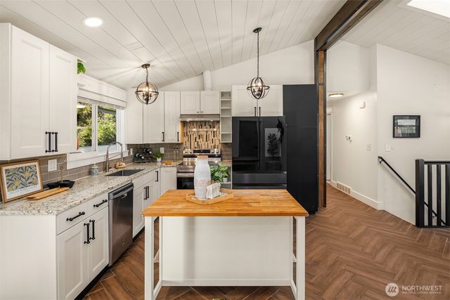 20529 103rd Avenue SE, Kent, WA 98031