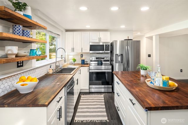 20529 103rd Avenue SE, Kent, WA 98031