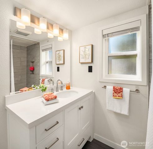 20529 103rd Avenue SE, Kent, WA 98031