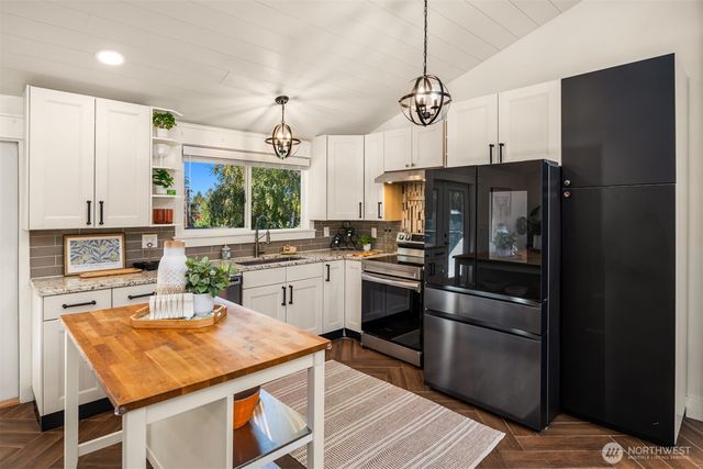 20529 103rd Avenue SE, Kent, WA 98031