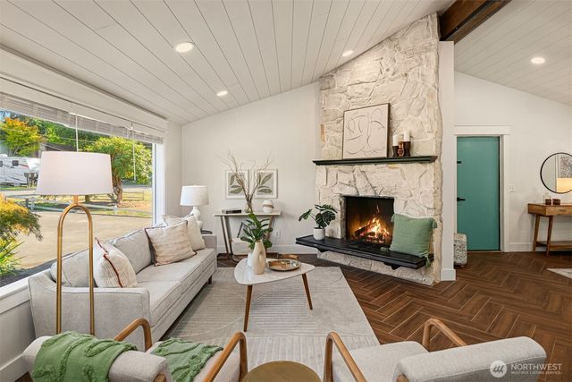 20529 103rd Avenue SE, Kent, WA 98031