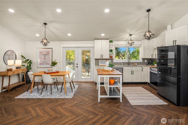 20529 103rd Avenue SE, Kent, WA 98031