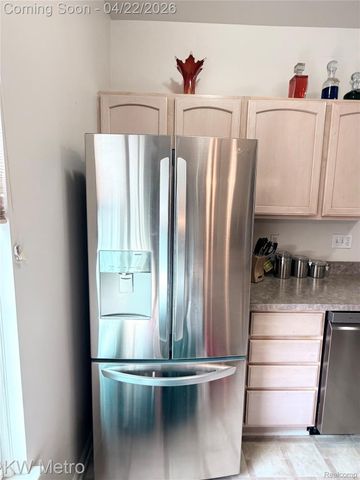 25409 Saint James, Southfield, MI 48075