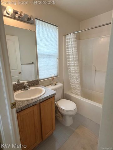 25409 Saint James, Southfield, MI 48075