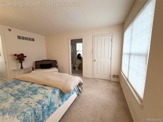 25409 Saint James, Southfield, MI 48075