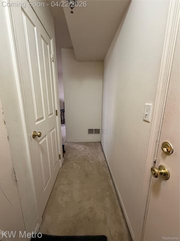 25409 Saint James, Southfield, MI 48075