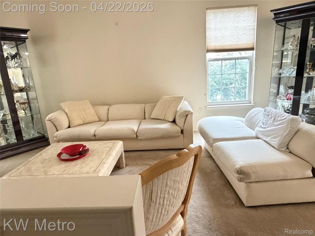 25409 Saint James, Southfield, MI 48075