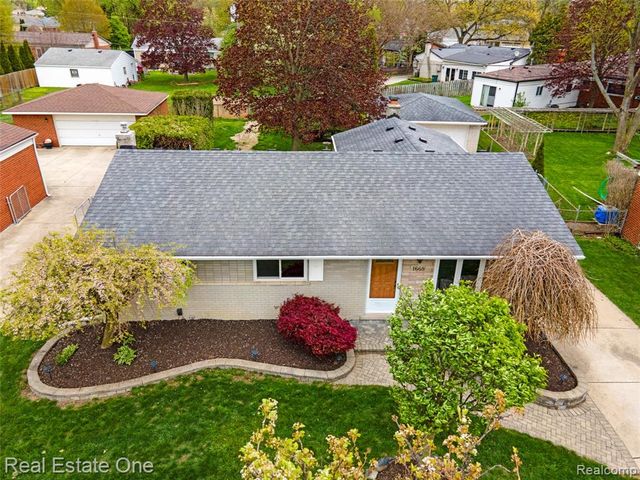 1668 Castleton Drive, Troy, MI 48083