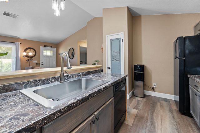 906 Villa Terrace, Brentwood, CA 94513