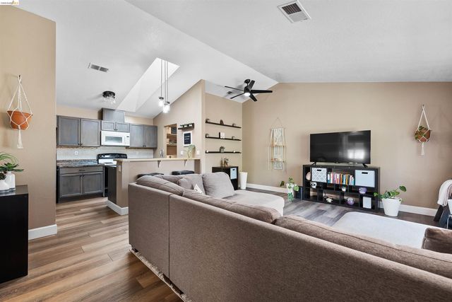 906 Villa Terrace, Brentwood, CA 94513