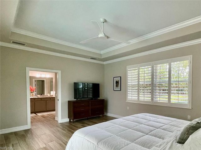 1628 Cayman CT 2, Naples, FL 34119