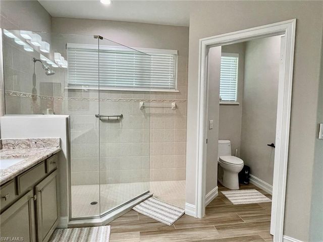 1628 Cayman CT 2, Naples, FL 34119