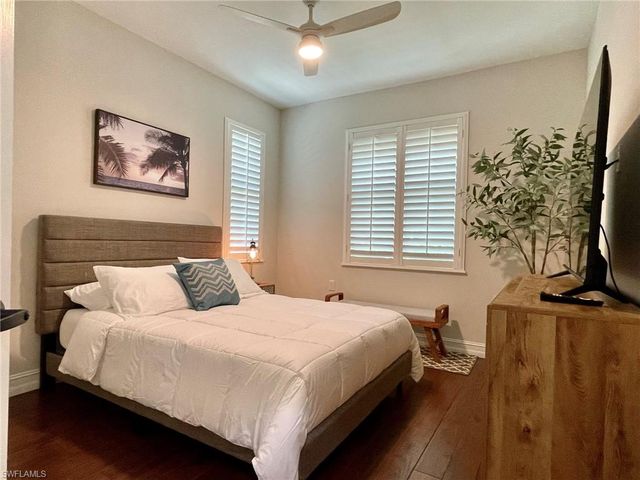 1628 Cayman CT 2, Naples, FL 34119