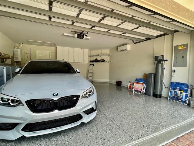 1628 Cayman CT 2, Naples, FL 34119