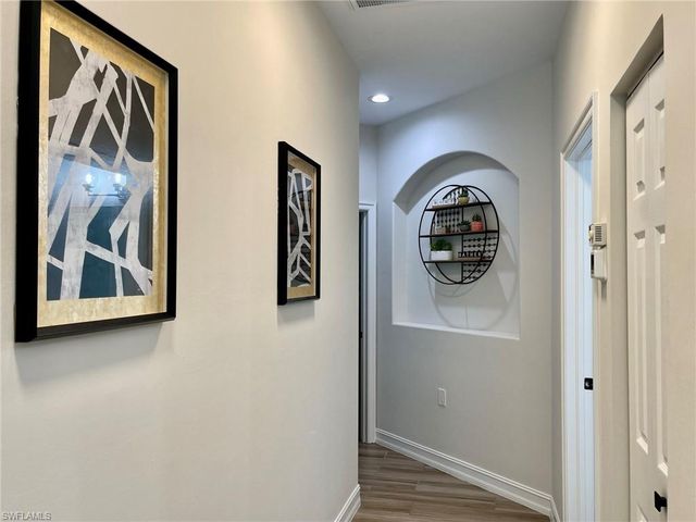 1628 Cayman CT 2, Naples, FL 34119