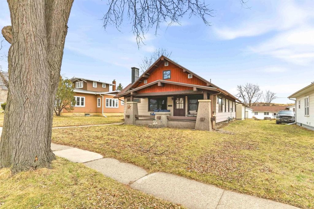 570 High Avenue, Hillsboro, WI 54634