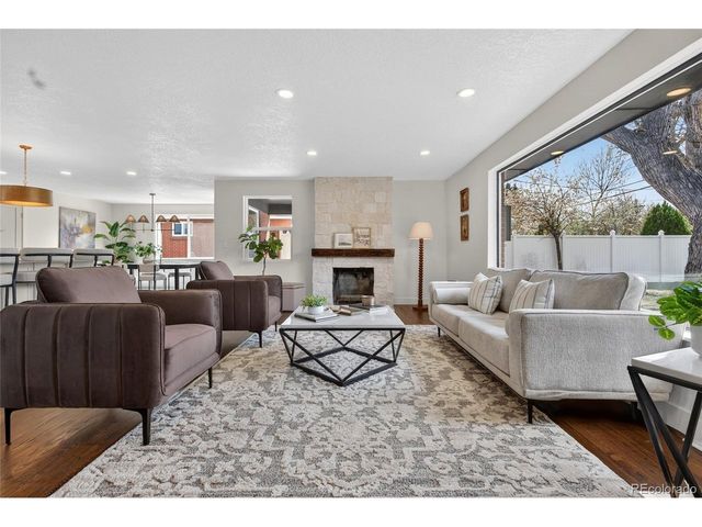 583 S Oneida Way, Denver, CO 80224