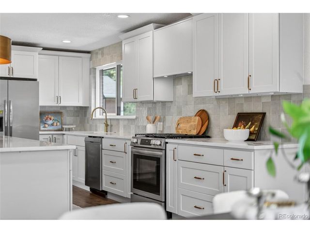 583 S Oneida Way, Denver, CO 80224