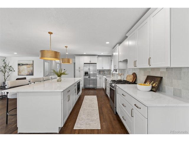 583 S Oneida Way, Denver, CO 80224