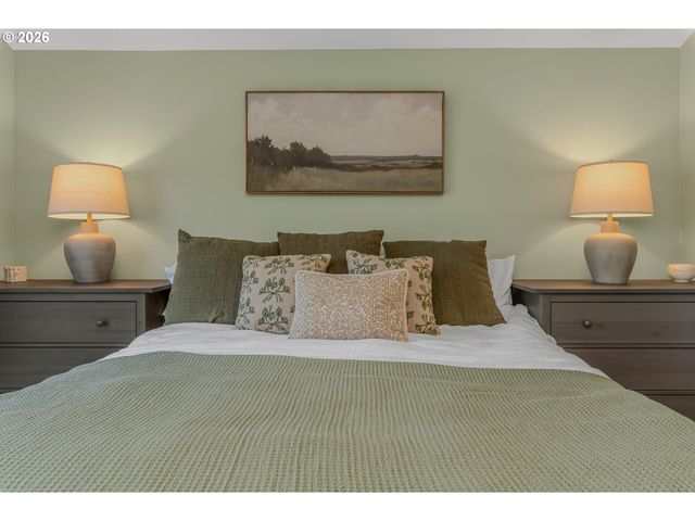 8020 Ne 101ST Cir, Vancouver, WA 98662