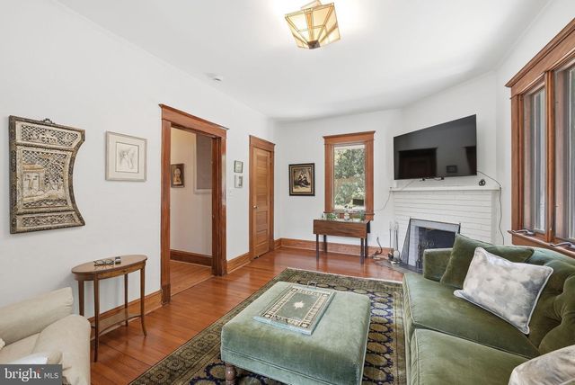 2817 24TH ST N, Arlington, VA 22207