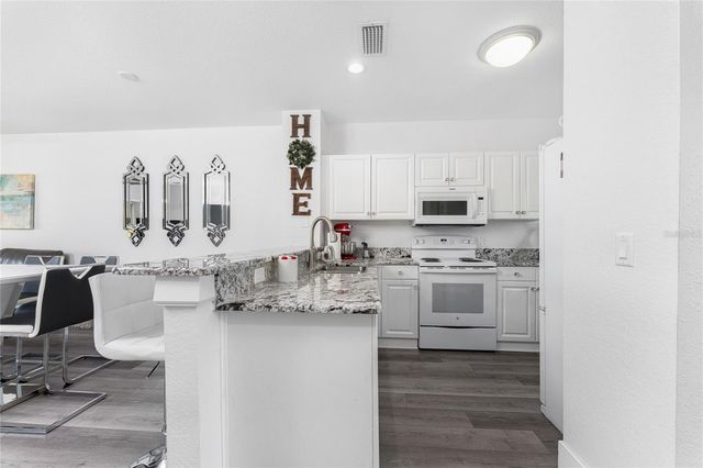 2140 HERON LAKE DRIVE 302, Punta Gorda, FL 33983