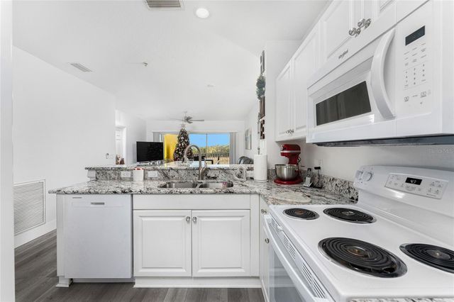 2140 HERON LAKE DRIVE 302, Punta Gorda, FL 33983