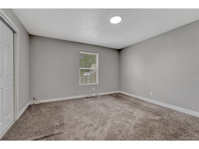 1158 S Navajo St, Denver, CO 80223
