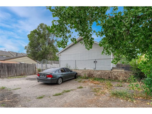 1158 S Navajo St, Denver, CO 80223