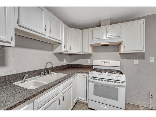 1158 S Navajo St, Denver, CO 80223