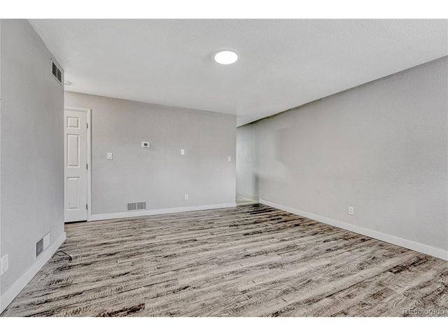 1158 S Navajo St, Denver, CO 80223