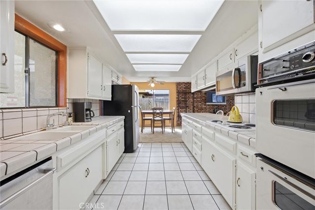 1807 Manning, Bakersfield, CA 93309