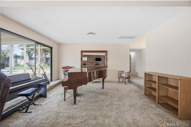 1807 Manning, Bakersfield, CA 93309