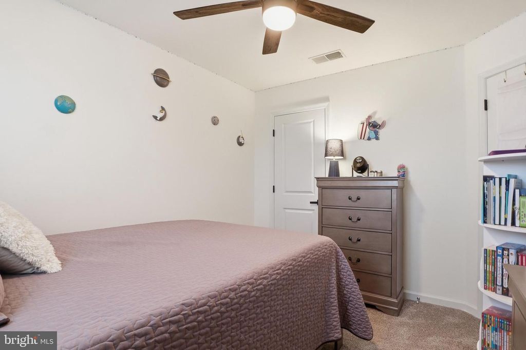 Image 19 of property listing at 2674 BROWNSTONE DR #LOT 215, Dover, PA 17315