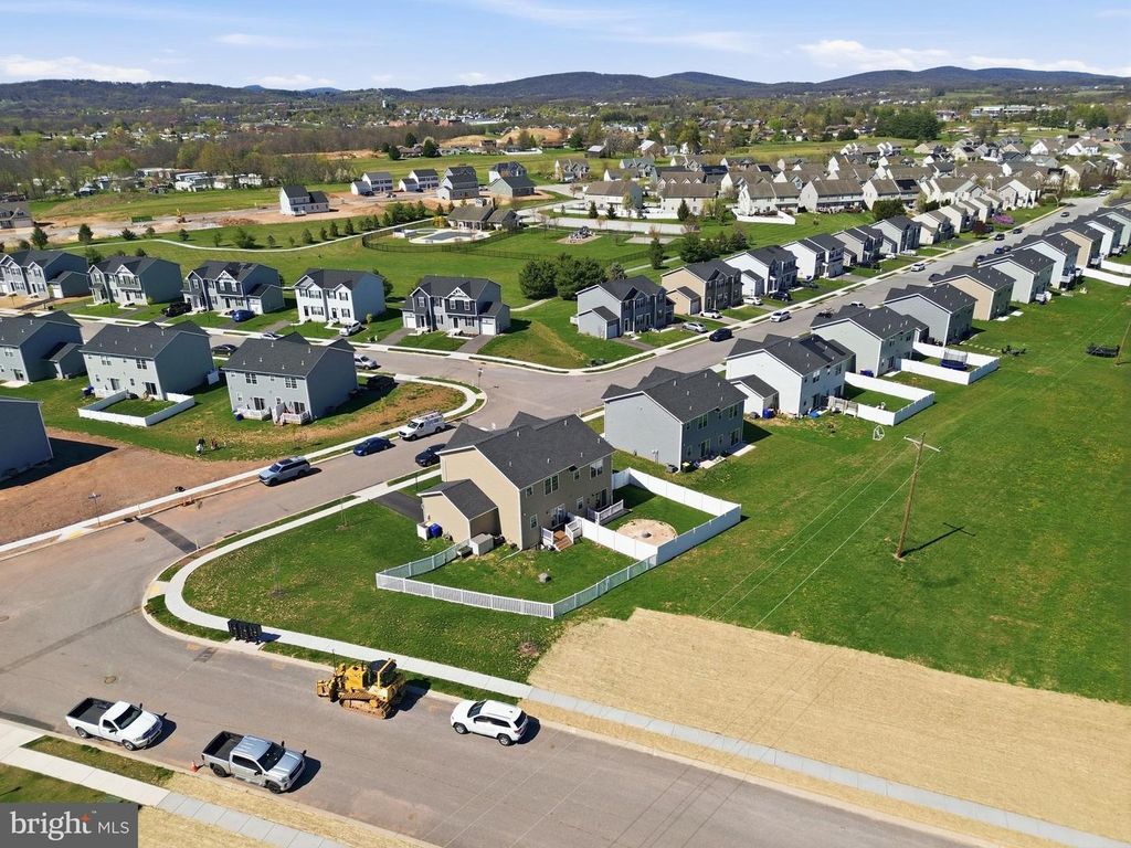 Image 32 of property listing at 2674 BROWNSTONE DR #LOT 215, Dover, PA 17315