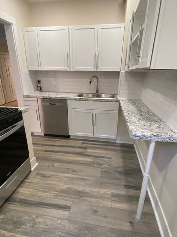 2210 E 70th Street 1, Chicago, IL 60649