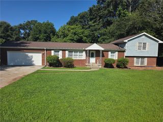1579 Rockbridge Road, Stone Mountain, GA 30087