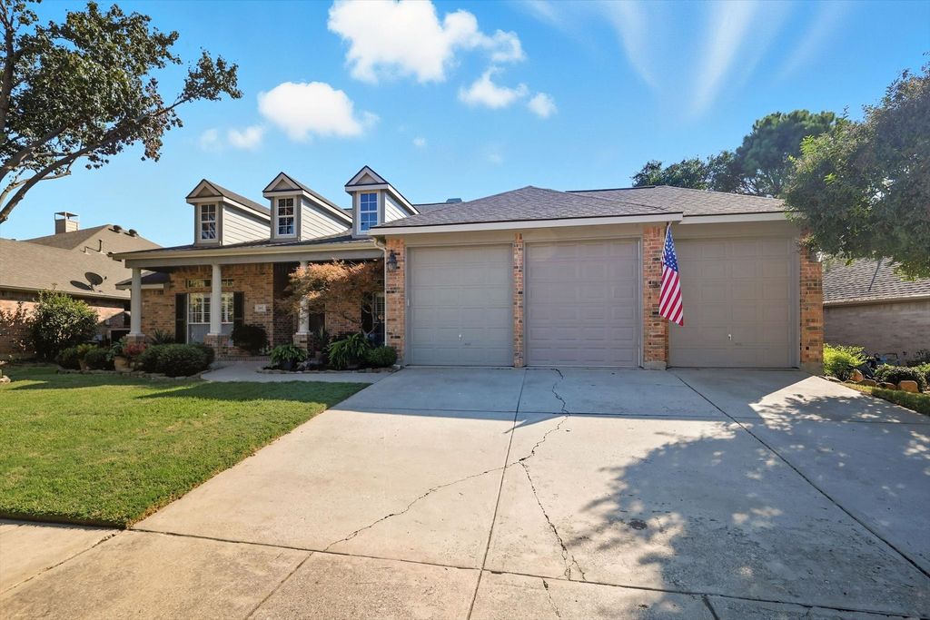 2012 Hayden Lane, Corinth, TX 76210
