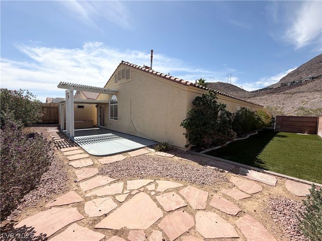 374 Yacht Avenue, Henderson, NV 89012