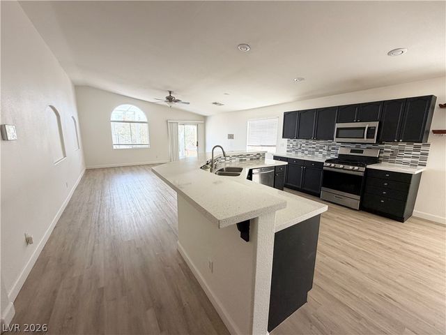 374 Yacht Avenue, Henderson, NV 89012
