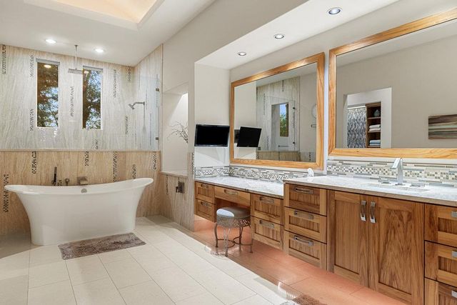 17800 Flagler DR, Austin, TX 78738