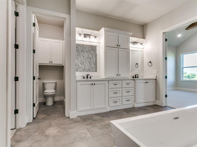 22645 Forester Lane, Edmond, OK 73025