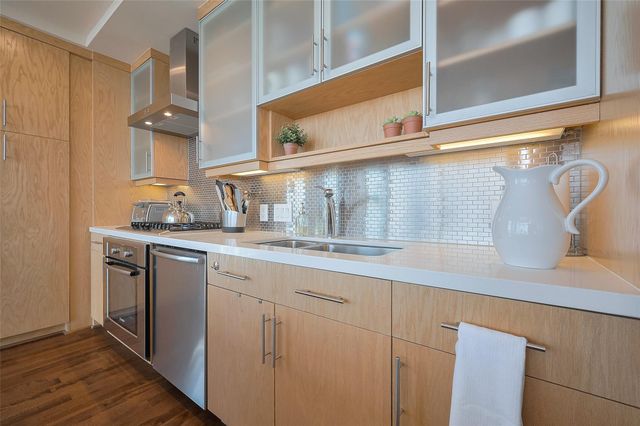 2207 Bancroft Street 604, Houston, TX 77027