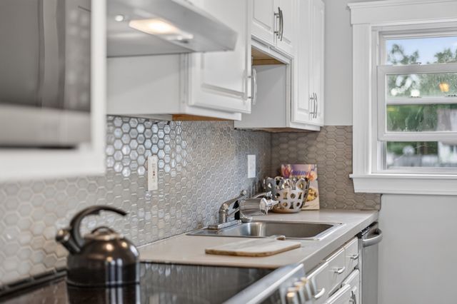 20 Wheelock St, Oxford, MA 01540