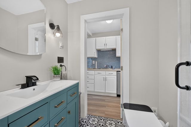 20 Wheelock St, Oxford, MA 01540