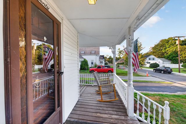 20 Wheelock St, Oxford, MA 01540