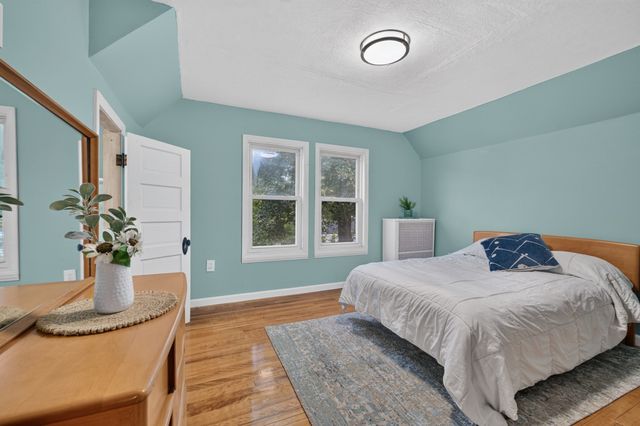 20 Wheelock St, Oxford, MA 01540
