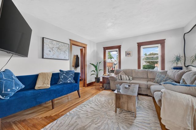 20 Wheelock St, Oxford, MA 01540