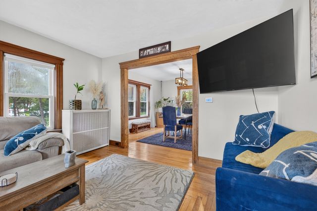20 Wheelock St, Oxford, MA 01540