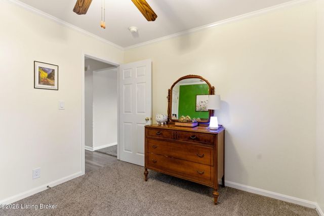 8411 Aspen Glen Way, Louisville, KY 40228